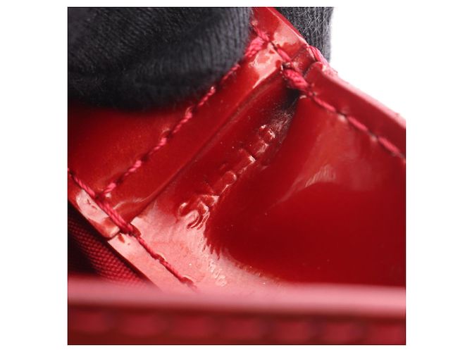 Borsa Louis Vuitton Wilshire PM Rosso Monogramma - vista 5