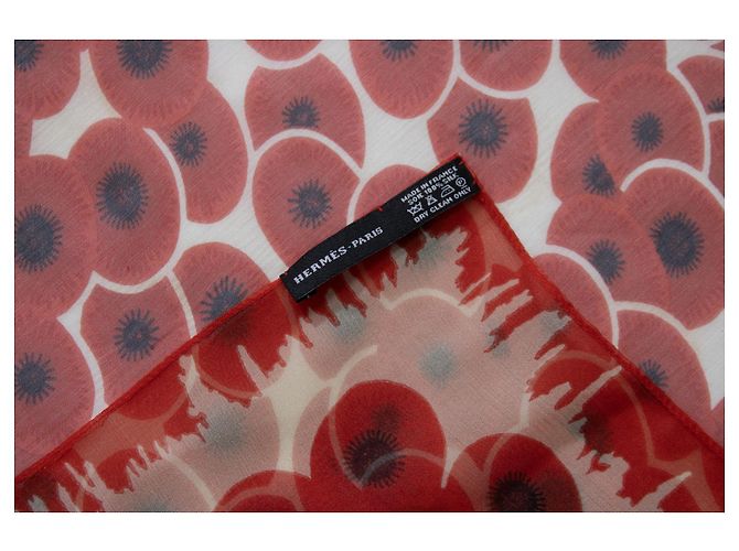 Hermès Hermes, Seidentuch mit rotem Blumenprint - Ansicht 3