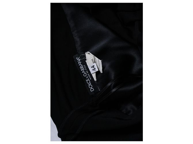 Dolce & Gabbana, schwarzes Kleid mit V-Ausschnitt - Ansicht 6