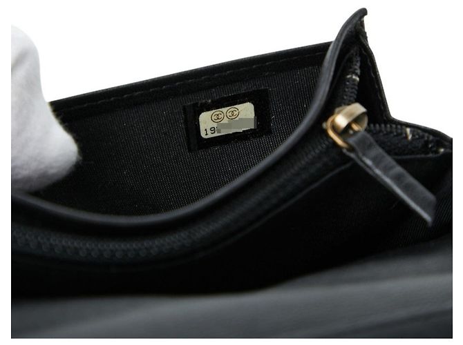 Chanel Coco Mark Boy Bi-fold Wallet Schwarz - Ansicht 9