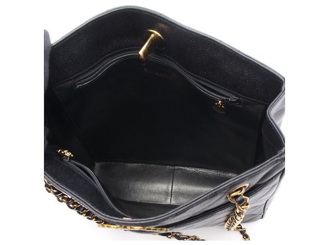 Borsa Tote Matelassé Chanel in nero - vista 3
