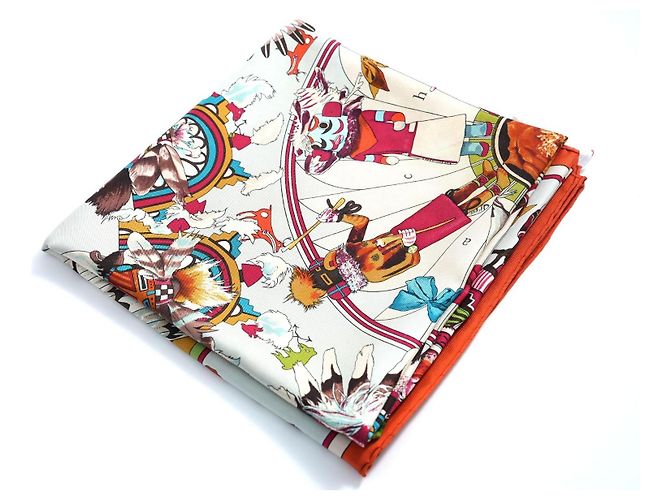 Hermès Kachina Kermit Oliver Seidentuch 90cm Braun Pink Weiß Rot Grün Orange Hellblau Gold hardware - Ansicht 2