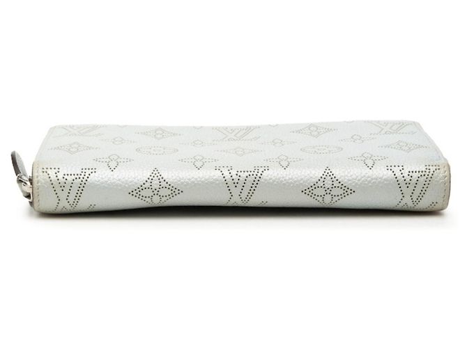 Louis Vuitton Monogram Mahina Zippy Wallet Hellblau - Ansicht 3