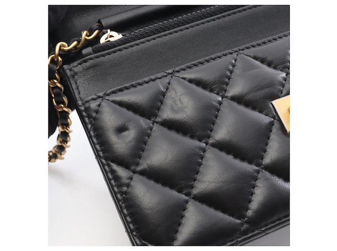 Borsa a tracolla Chanel Matelassé 2.55 Icon Charm Nero - vista 7