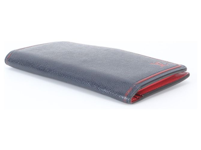 Louis Vuitton Taiga Portefeuille Brazza Long Wallet Blu navy - vista 4
