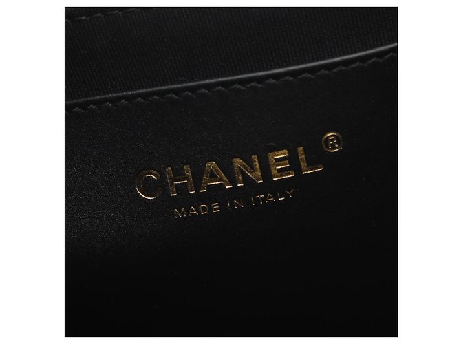 Borsa a tracolla Chanel Matelassé in pelle di agnello nera Nero - vista 4