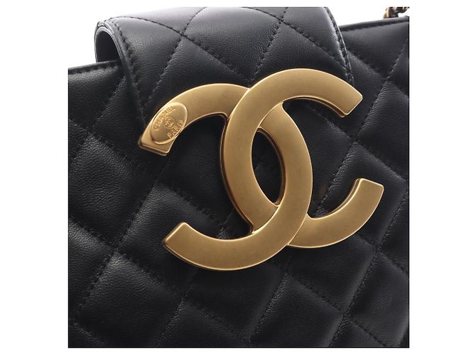 Borsa a tracolla Chanel Matelassé in pelle di agnello nera Nero - vista 7