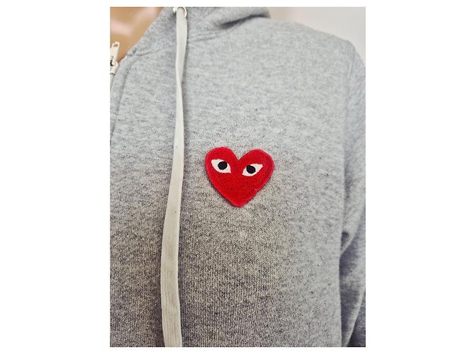 Comme Des Garcons Comme des Garçons Play Sudadera con Capucha Gris Roja - vista 3