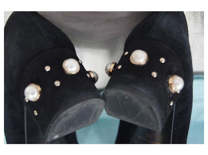 Autre Marque Marian Schwarze Wildleder Pumps Perlen Blockabsatz - Ansicht 2
