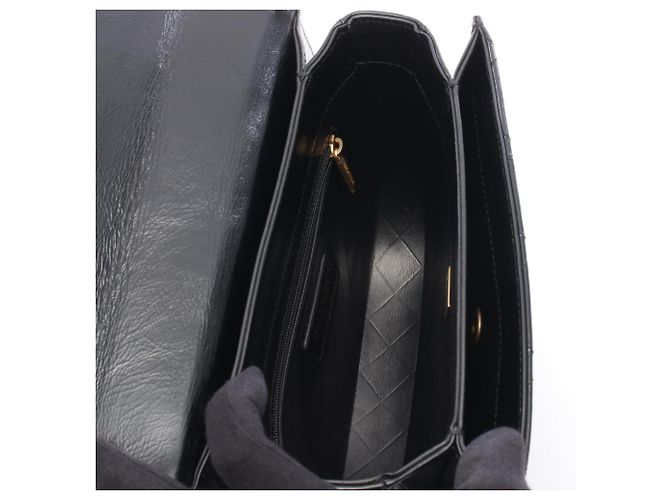 Borsa a tracolla in pelle matelassé Chanel Nero - vista 3
