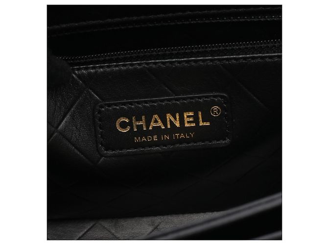 Borsa a tracolla in pelle matelassé Chanel Nero - vista 4