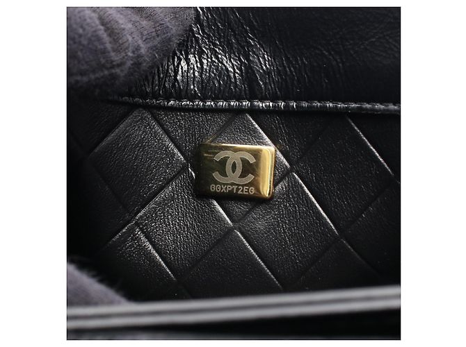 Borsa a tracolla in pelle matelassé Chanel Nero - vista 5