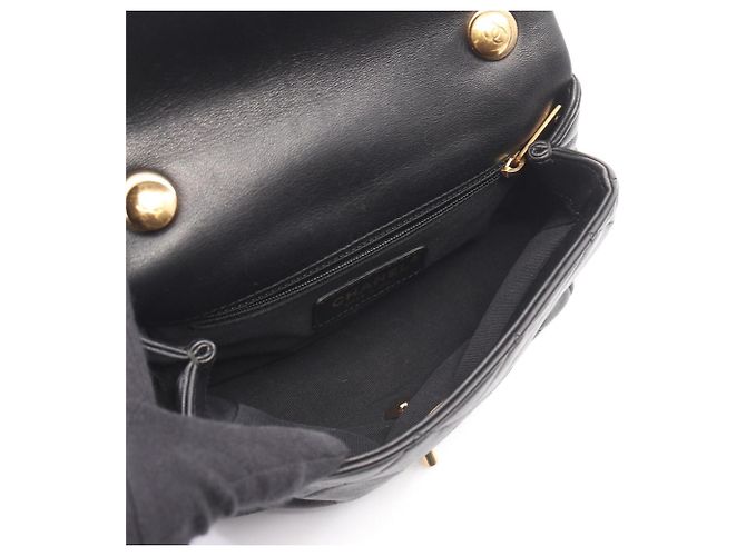 Borsa Chanel Mini Matelassé in agnello nero - vista 3