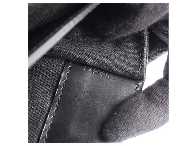 Sac de bureau Louis Vuitton Robusto 1 Marron Noir Gris - vue 5