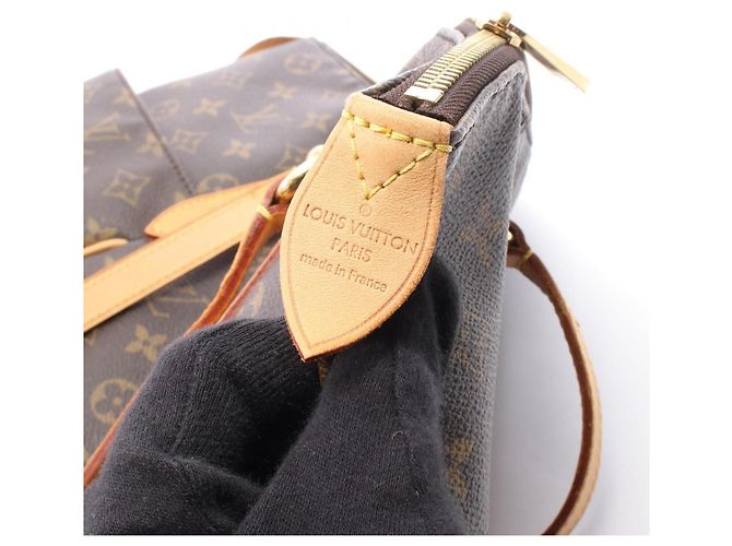 Borsa Tote Louis Vuitton Totally GM Marrone - vista 4