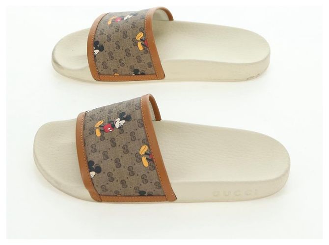 Sandali GUCCI Micro GG Supreme Disney PVC Beige Oro Auth 180388M D'oro - vista 3