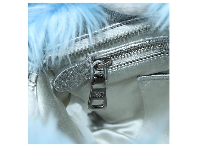 Clutch PRADA in Pelliccia Argento Light Blue Auth 179733SM Blu chiaro - vista 21