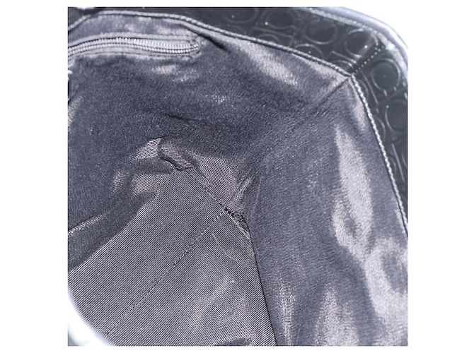 Borsa Tote Salvatore Ferragamo Gancini in vernice nera argento Auth bs35253 - vista 18
