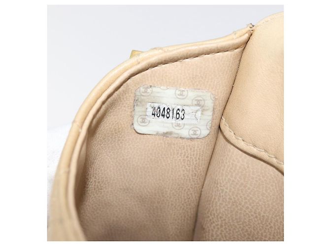 CHANEL Borsa a Spalla Matelassé con Catena in Pelle di Agnello Beige Oro CC Auth 179876A D'oro - vista 12