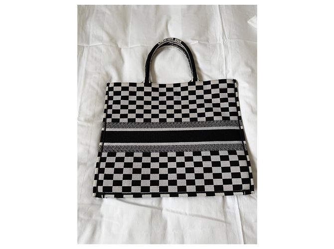 Dior Caro Grande Borsa Tote Jacquard Dior Oblique Nero Bianco - vista 2