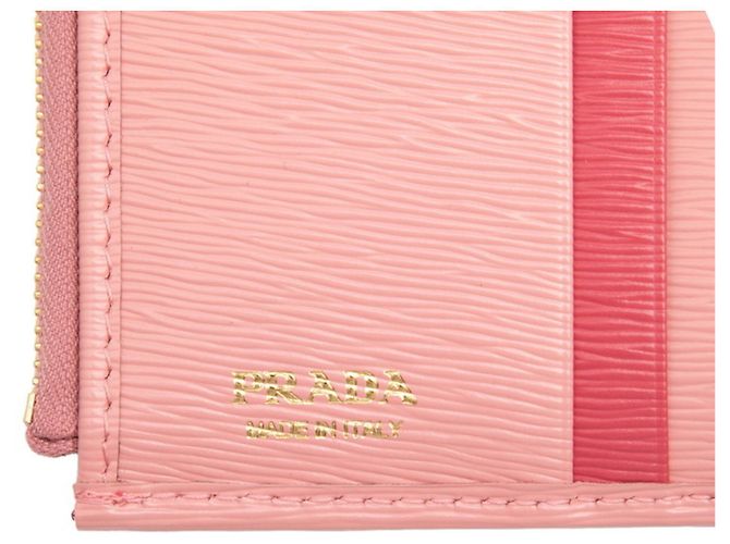 Portafoglio bi-fold con logo Prada in pelle rosa - vista 6
