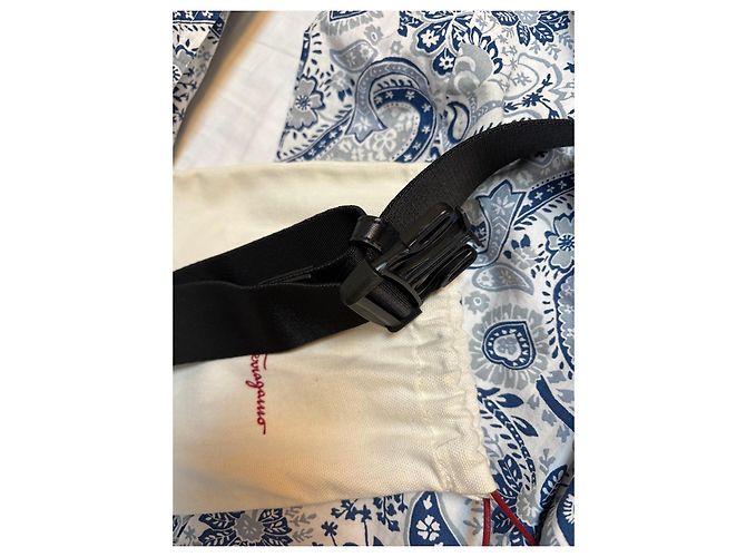 Cintura Salvatore Ferragamo Gancini in tessuto nero - vista 3