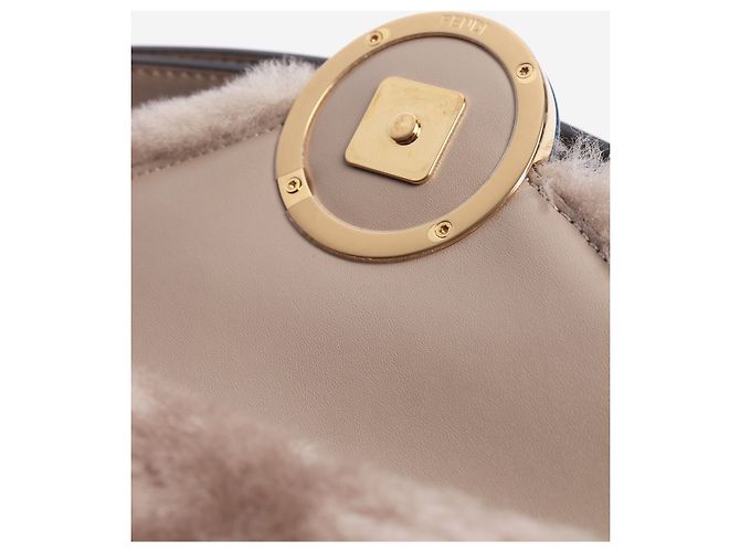 Fendi Borsa a tracolla in shearling taupe Marrone - vista 6
