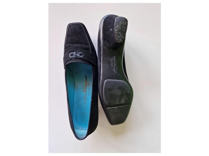 Mocassini Salvatore Ferragamo in camoscio nero Gancini - vista 4