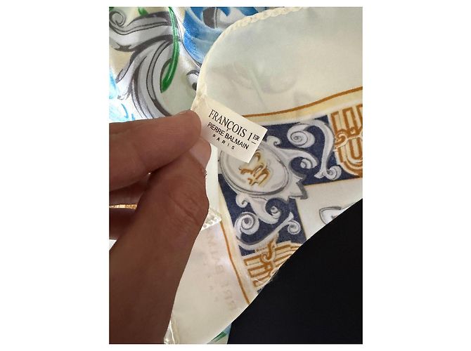 Carré Pierre Balmain stampa floreale blu Bianco Gold hardware - vista 3
