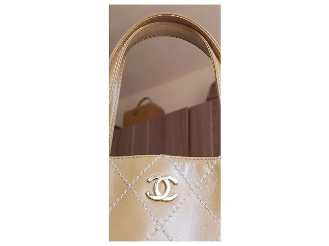 Chanel gesteppte Leder-Tote-Bag Beige - Ansicht 14