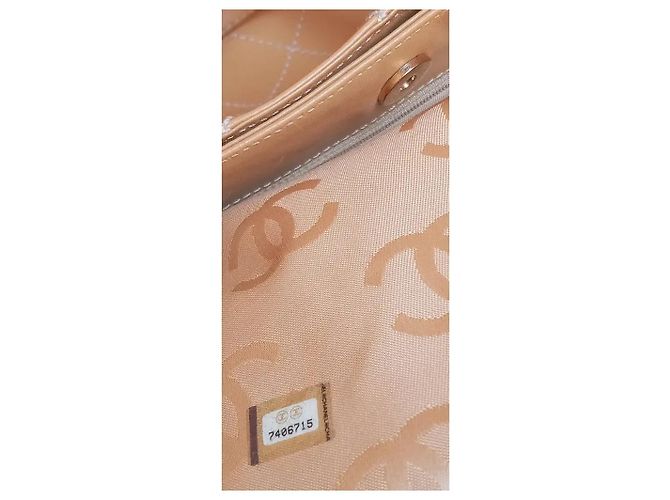 Chanel gesteppte Leder-Tote-Bag Beige - Ansicht 3