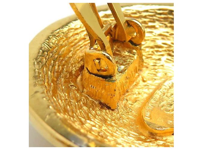 Timeless Chanel Clip-Ohrringe in Gold Golden - Ansicht 12