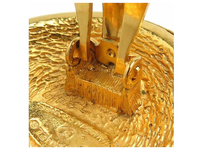 Timeless Chanel Clip-Ohrringe in Gold Golden - Ansicht 13