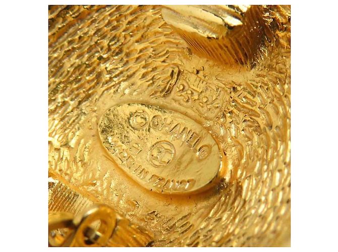 Timeless Chanel Clip-Ohrringe in Gold Golden - Ansicht 15