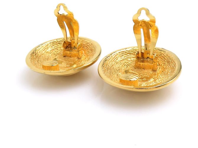 Timeless Chanel Clip-Ohrringe in Gold Golden - Ansicht 5