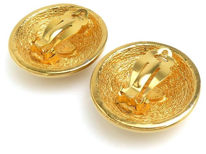 Timeless Chanel Clip-Ohrringe in Gold Golden - Ansicht 6
