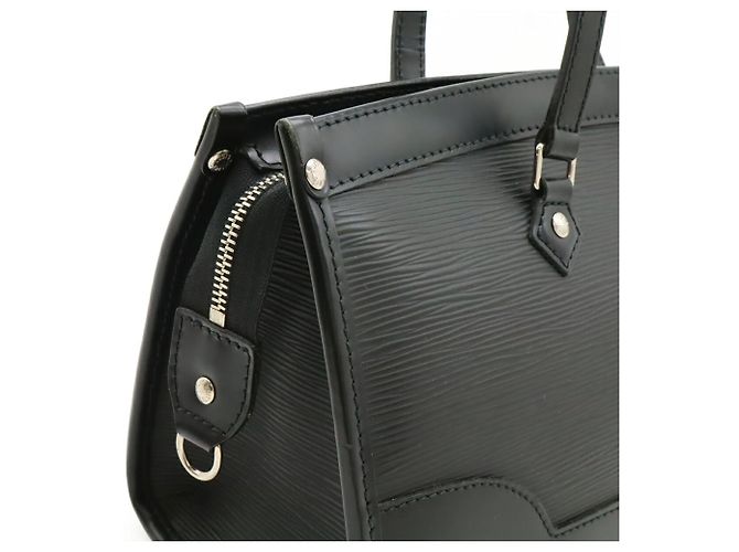 Borsa a tracolla Louis Vuitton Epi Madeleine PM Nero - vista 5