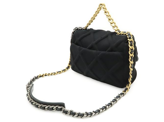 Borsa Chanel 19 Matelassé Coco Mark Chain Nero - vista 3