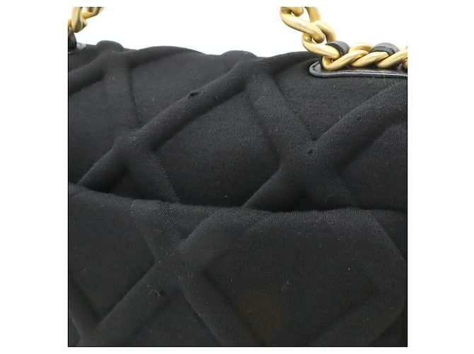 Borsa Chanel 19 Matelassé Coco Mark Chain Nero - vista 8