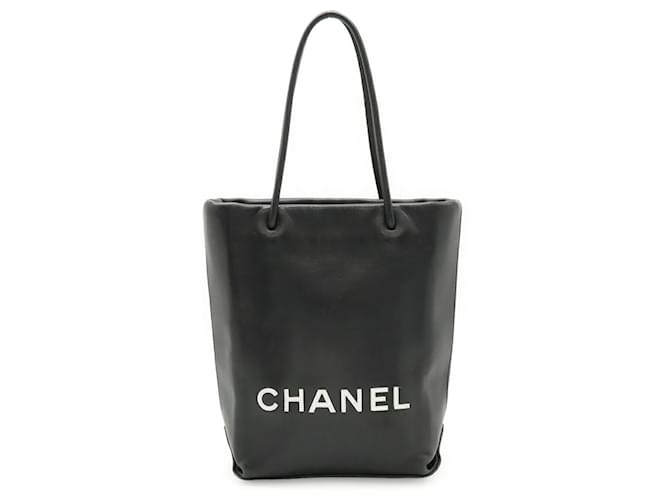 Bolsa Chanel Essential Tote PM Small Preto Branco - vista 2
