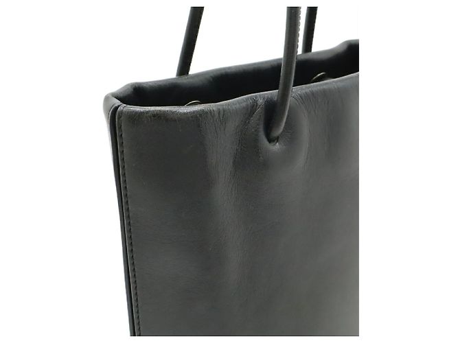 Bolsa Chanel Essential Tote PM Small Preto Branco - vista 8