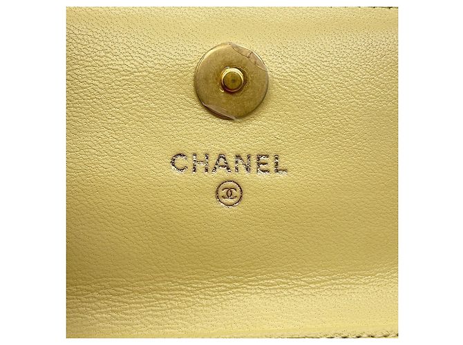 Borsa a tracolla Chanel Mini Matelassé Chain Giallo - vista 13