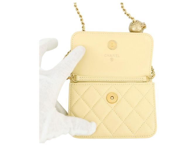 Borsa a tracolla Chanel Mini Matelassé Chain Giallo - vista 5