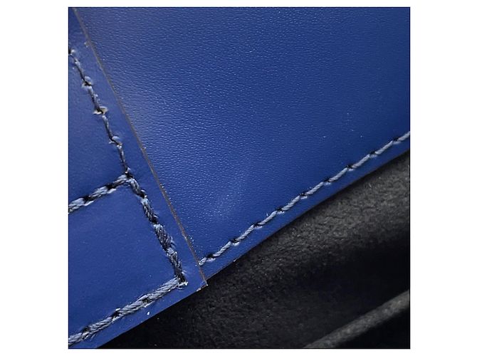 Borsa Louis Vuitton Epi Cléber PM Rosso Blu navy - vista 12