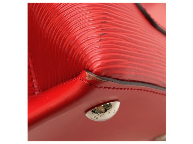 Borsa Louis Vuitton Epi Cléber PM Rosso Blu navy - vista 9