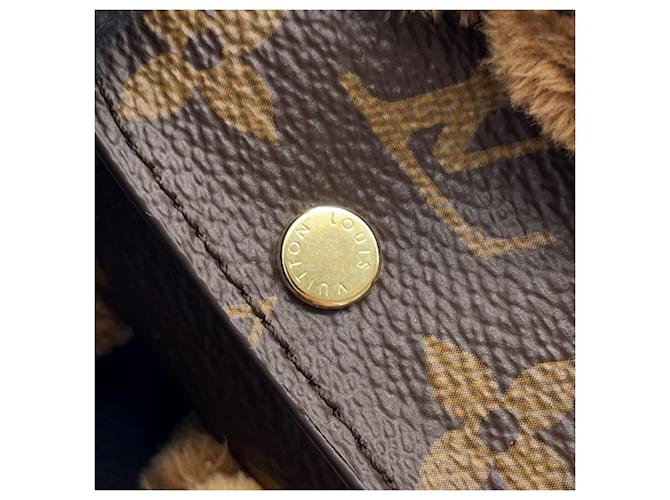 Charm Louis Vuitton Monogram Handbag Marrone - vista 7