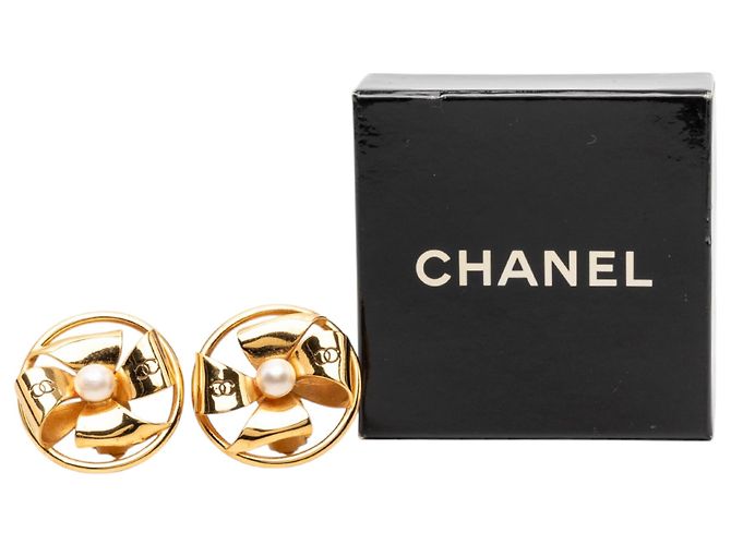Orecchini Chanel Gold CC placcati oro con perle finte rotonde e fiocco a clip D'oro - vista 4