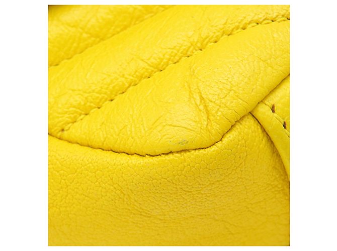 Borsa Classic Chain in pelle di vitello Baby Chevron Monogram giallo Saint Laurent - vista 13