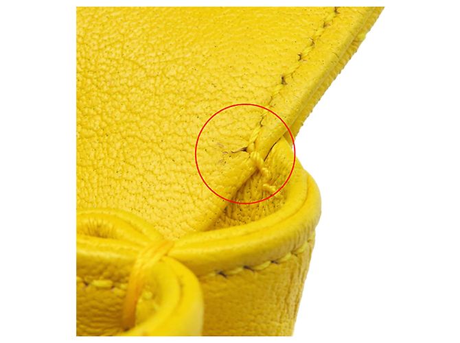 Borsa Classic Chain in pelle di vitello Baby Chevron Monogram giallo Saint Laurent - vista 7