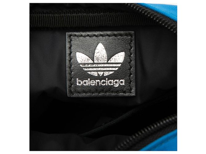 Borsa a tracolla Balenciaga Black Adidas Small Nylon Nero - vista 5